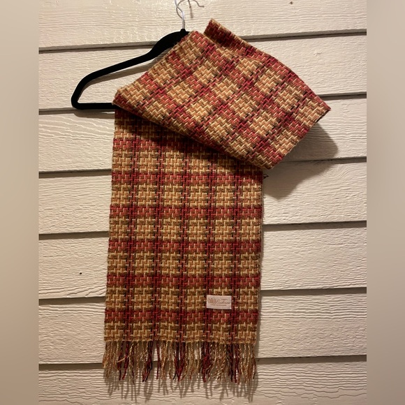 100% Cashmere Scarf 30” x 12” Made in England - Picture 5 of 5